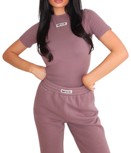 Unique The Label Dames T-shirt Bruin