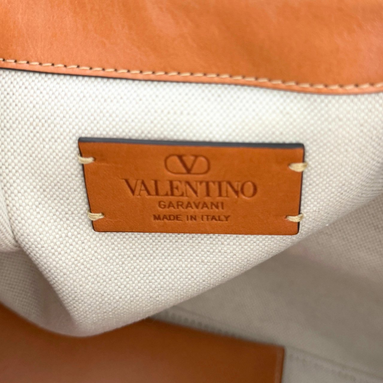 Valentino Valentino Garavani VLogo Signature Tote Bag Beige / sehr gut Beige
