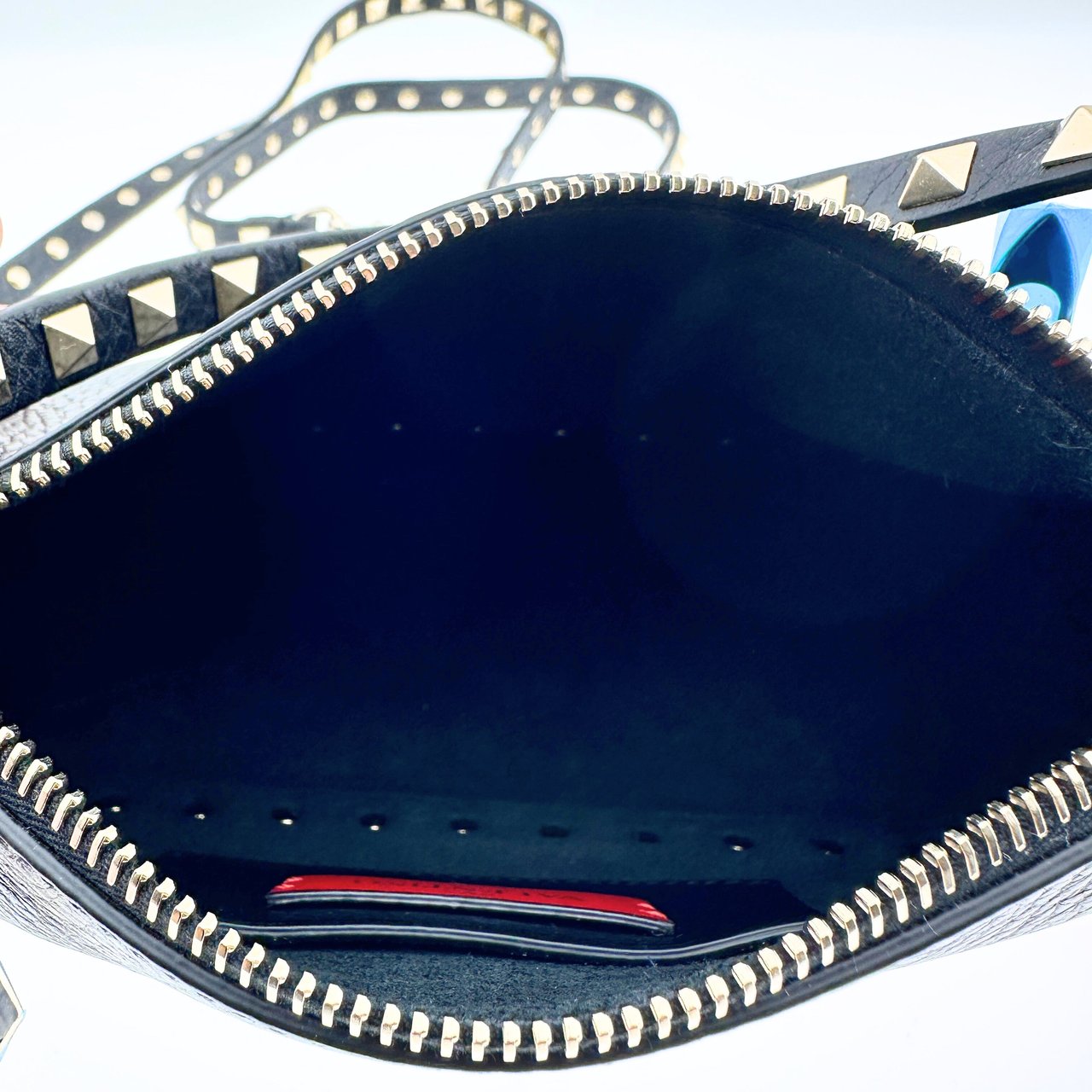 Valentino Valentino kleine Rockstud Schultertasche Kalbsleder schwarz / neuwertig Zwart