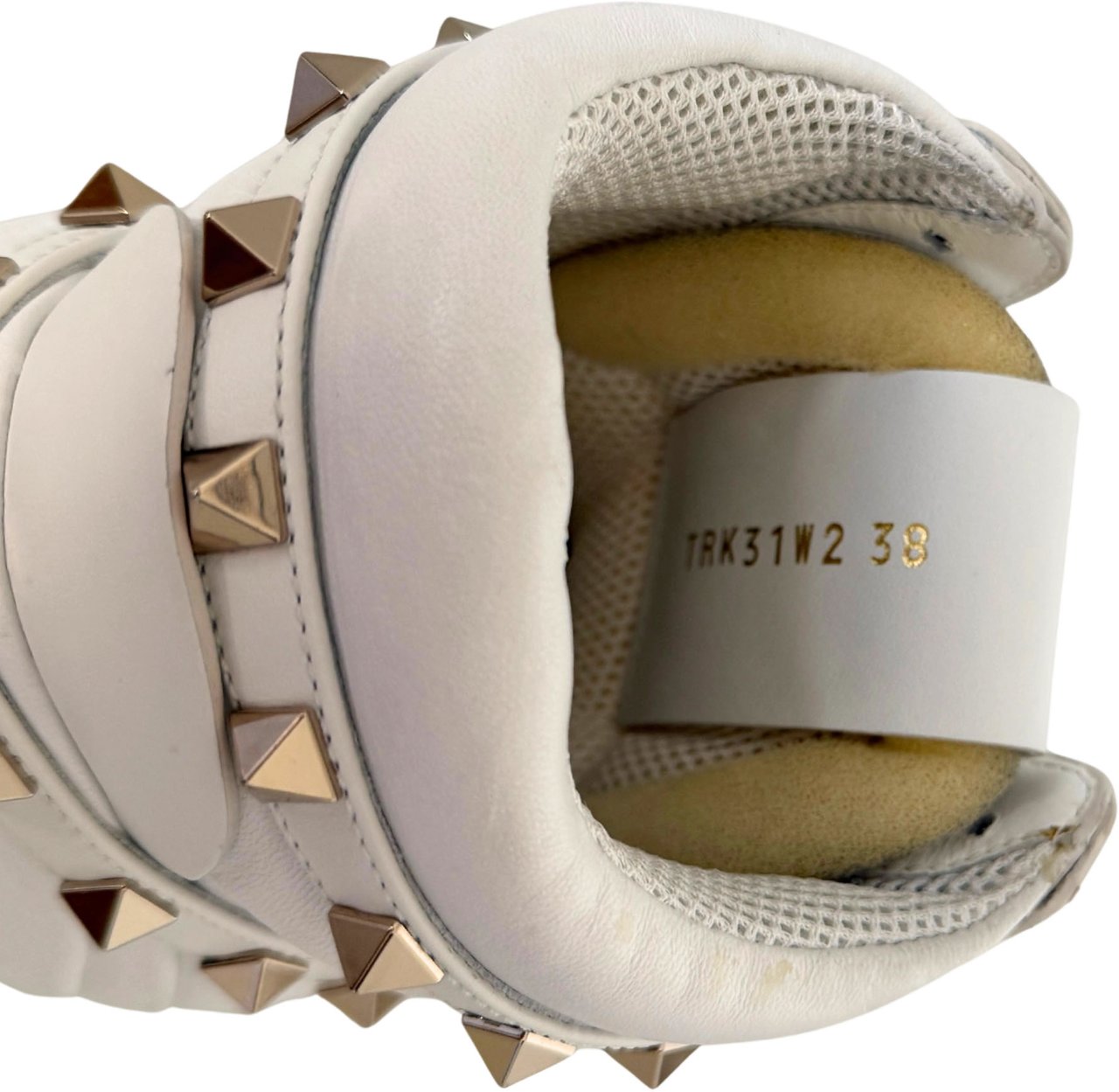 Valentino Valentino Garavani Rockstud High-Top Sneakers Size 38 White / very good Wit