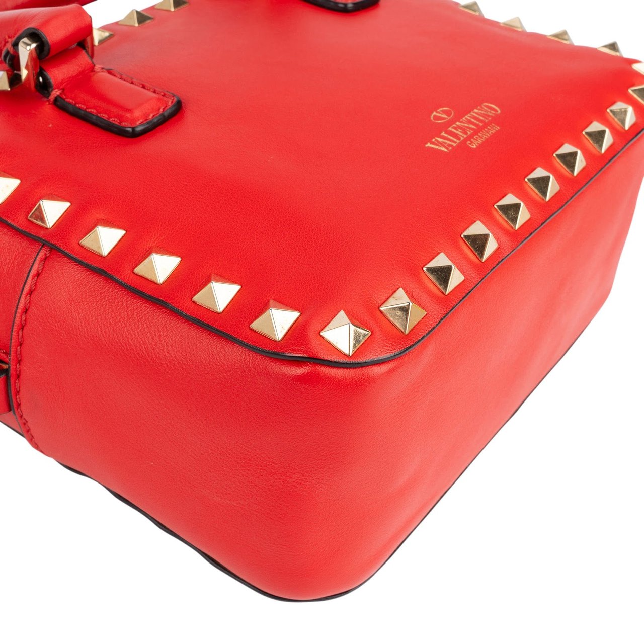 Valentino Valentino Red Leather Rockstud Small Camera Handbag Rood