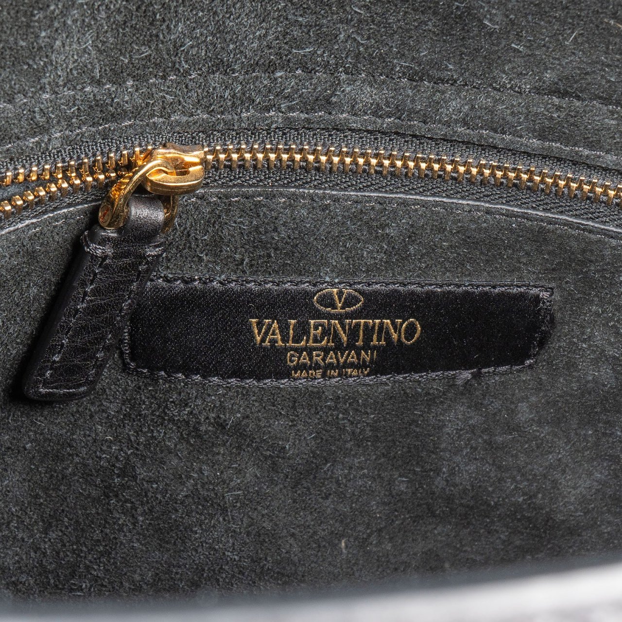 Valentino Valentino Black Leather Animal Fantasia Embroidered Joylock Top Handle Handbag Zwart