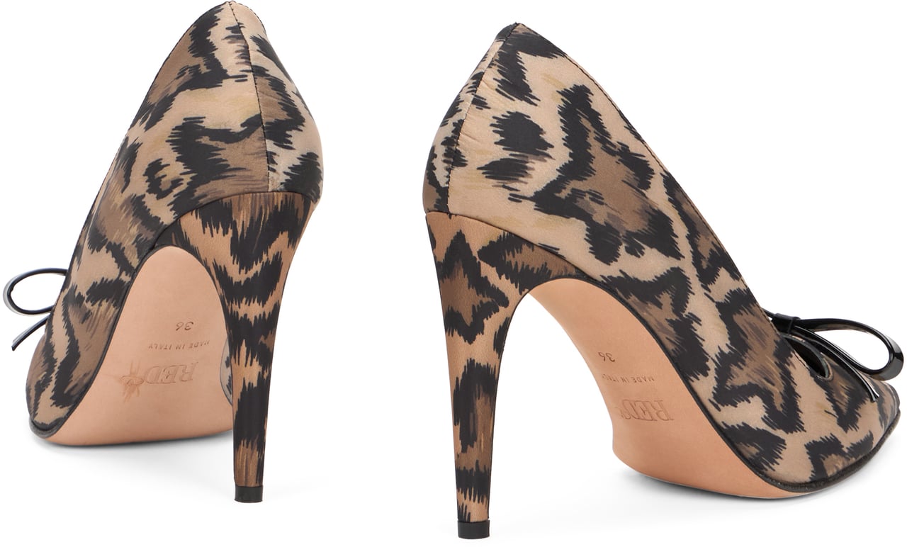 Valentino High-heeled shoe with elegant animal print. Zwart