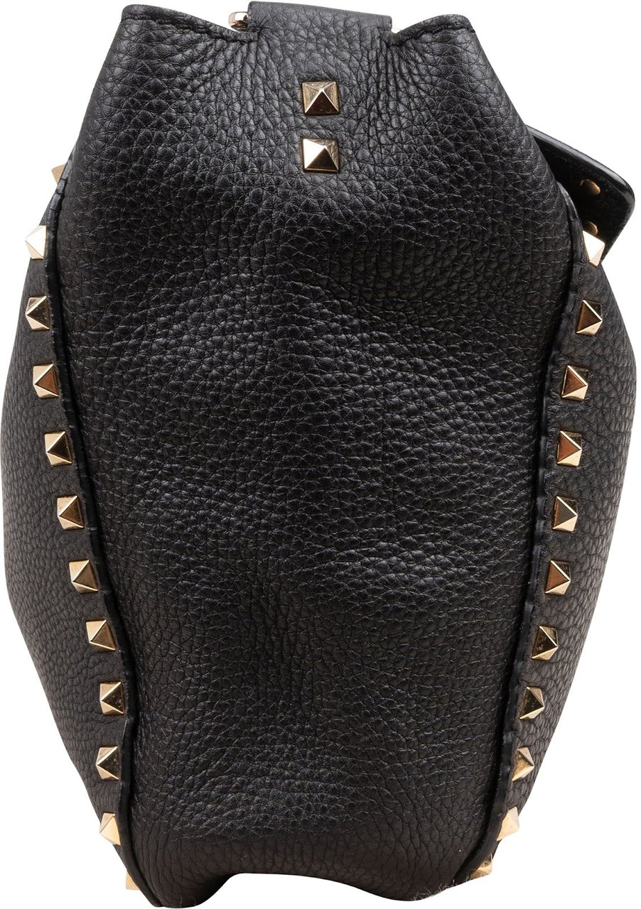 Valentino Valentino Garavani Grained Leather Rockstud Crossbody Bag Zwart
