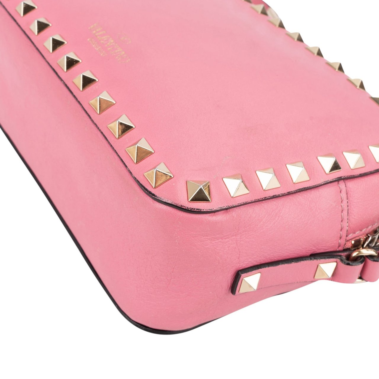 Valentino Valentino Garavani Leather Rockstud Camera Crossbody Bag Rood