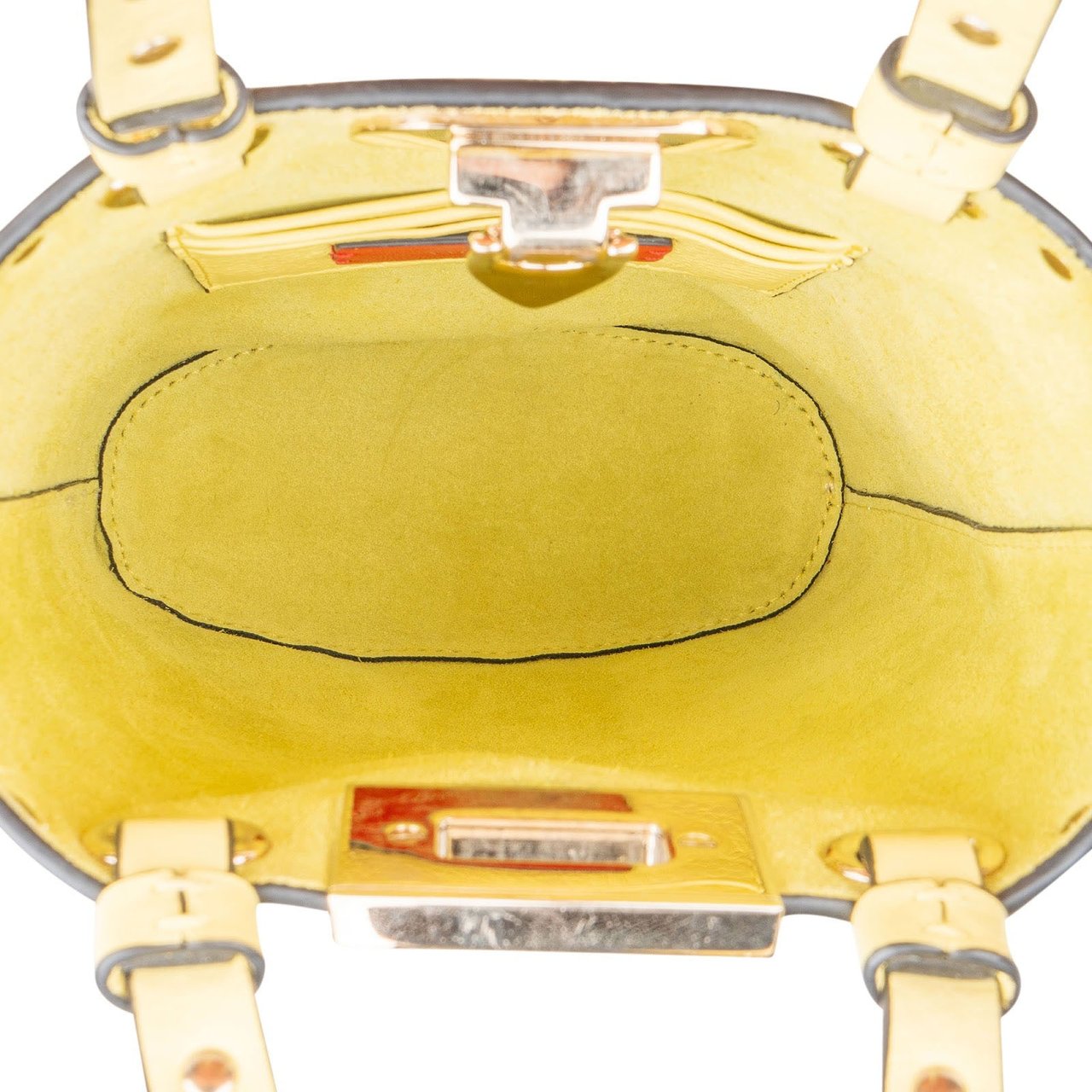 Valentino Garavani Grained Calfskin Rockstud Small Bucket Handbag Geel