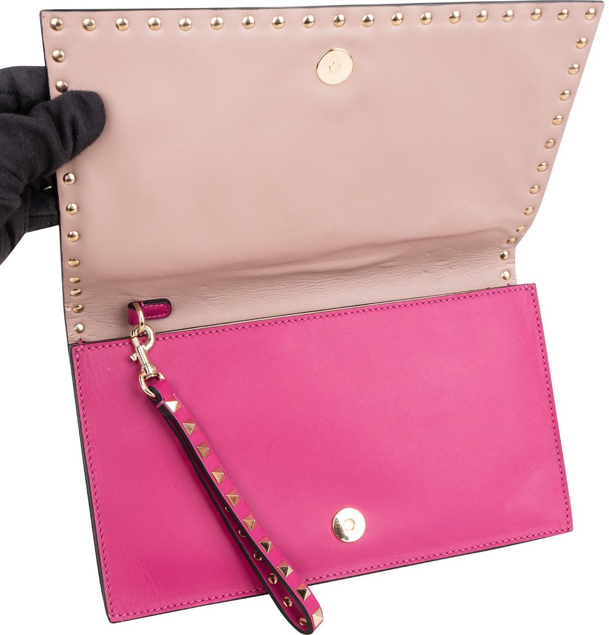 Valentino Garavani Pink Leather Rockstud Clutch Rood