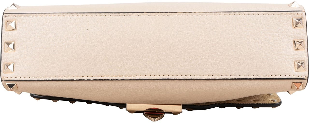 Valentino Garavani Grained Leather Rockstud Flap Crossbody Bag Beige