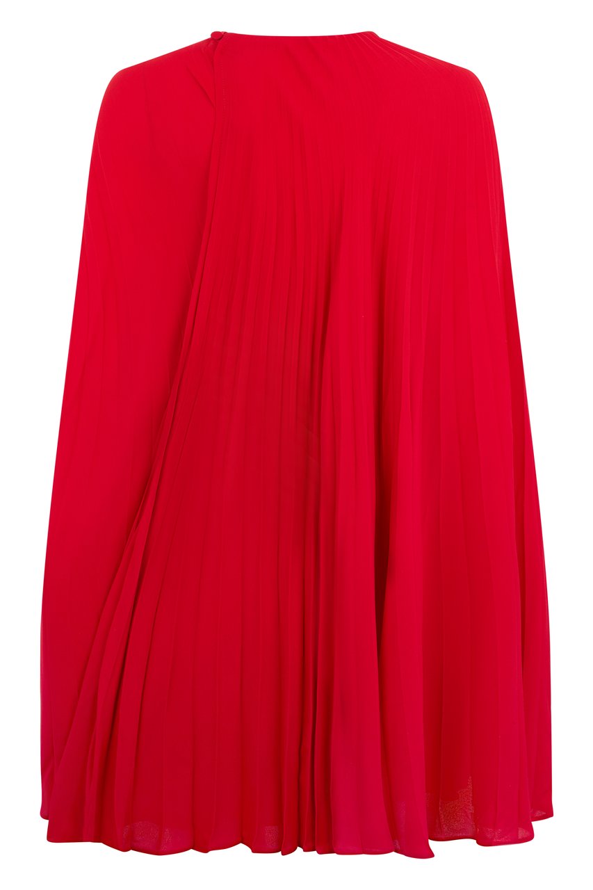 Valentino Dressed in silk cloak Rood