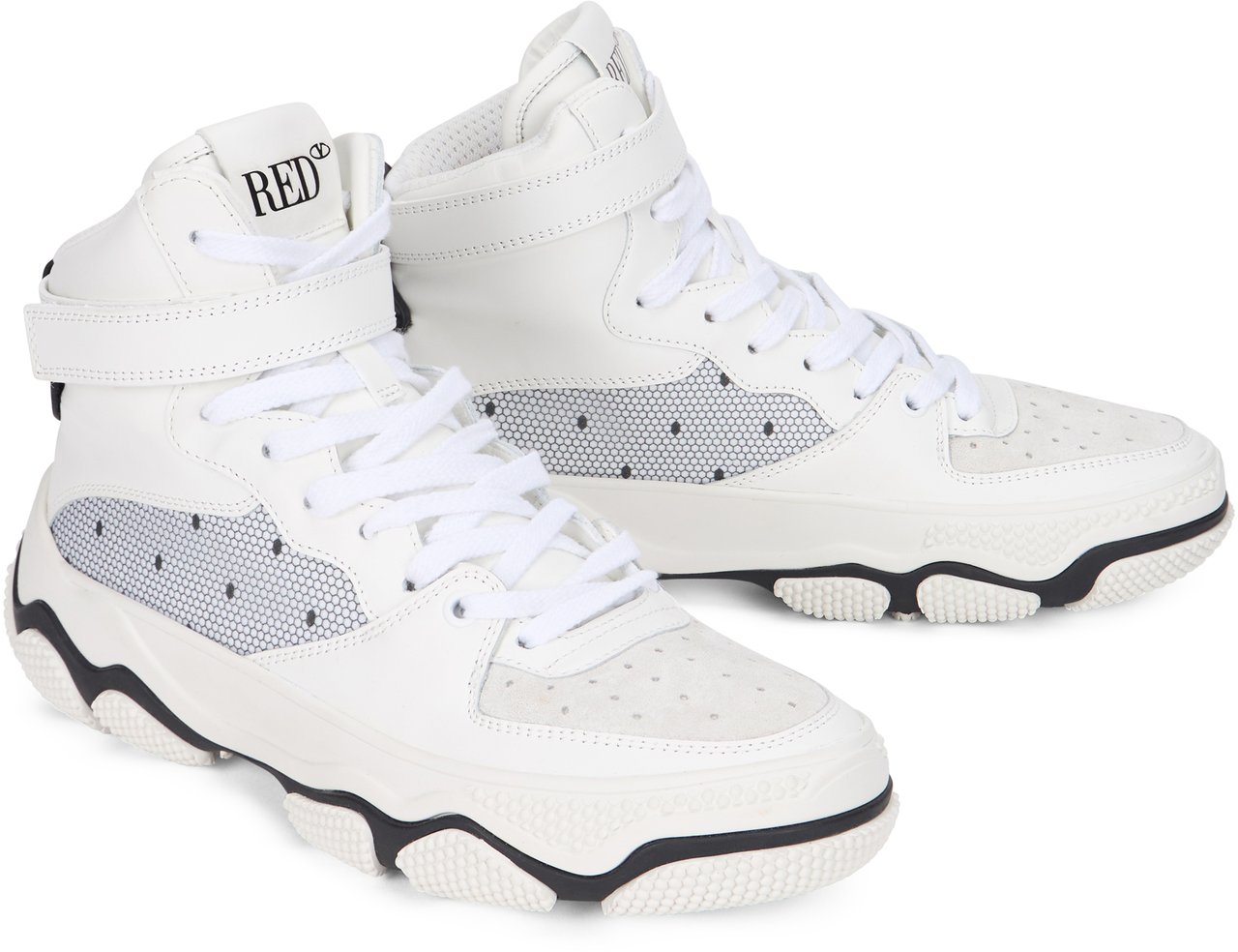 Valentino White sportswear shoes, casual and versatile. Wit