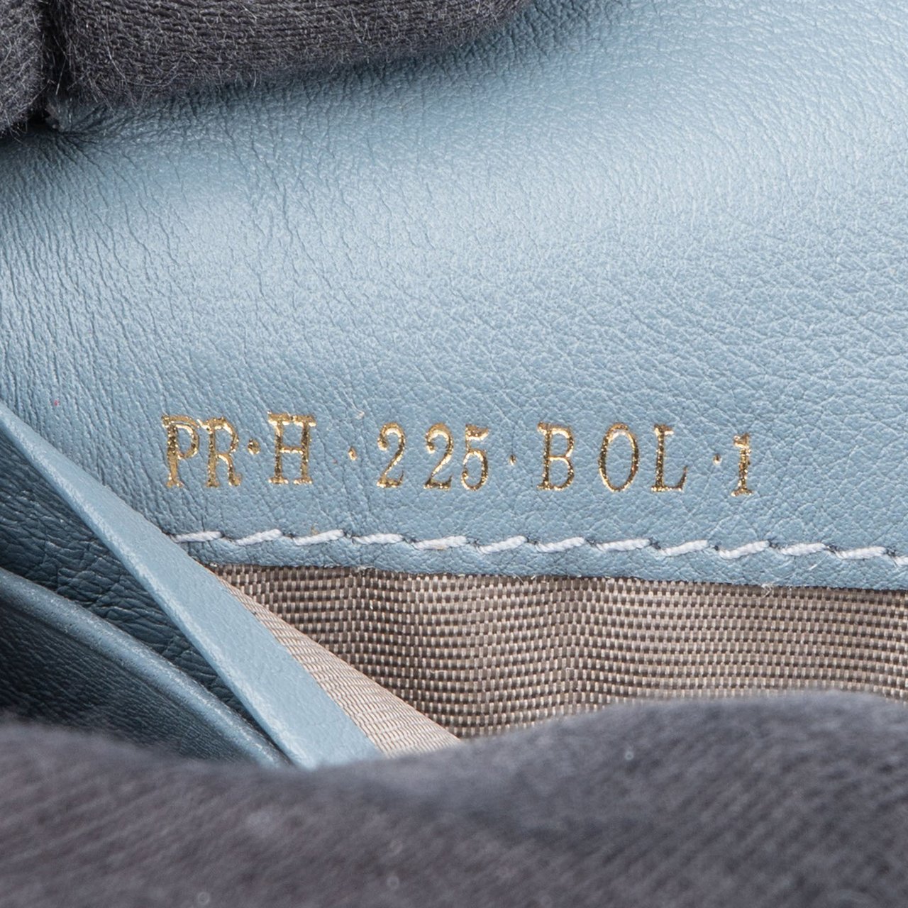 Valentino Valentino Blue Leather Spikes Continental Wallet Clutch Wristlet Blauw