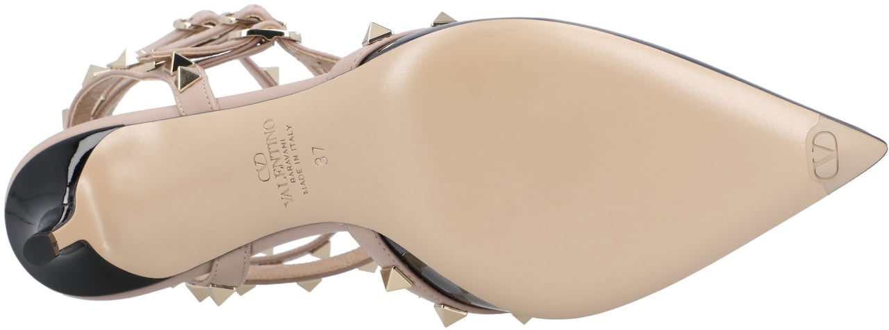 Valentino Rockstud Pumps With Gold-Tone Studded Strap Roze