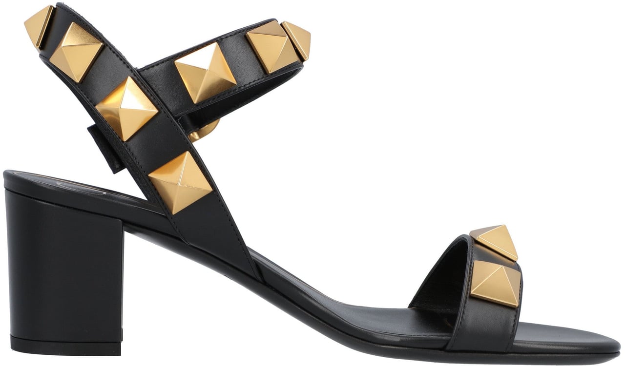 Valentino Roman Stud Calfskin Sandal Zwart