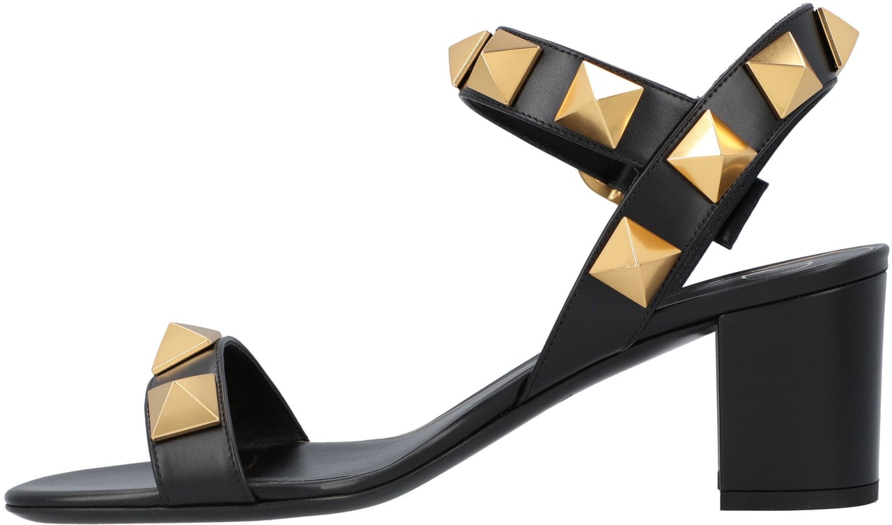 Valentino Roman Stud Calfskin Sandal Zwart