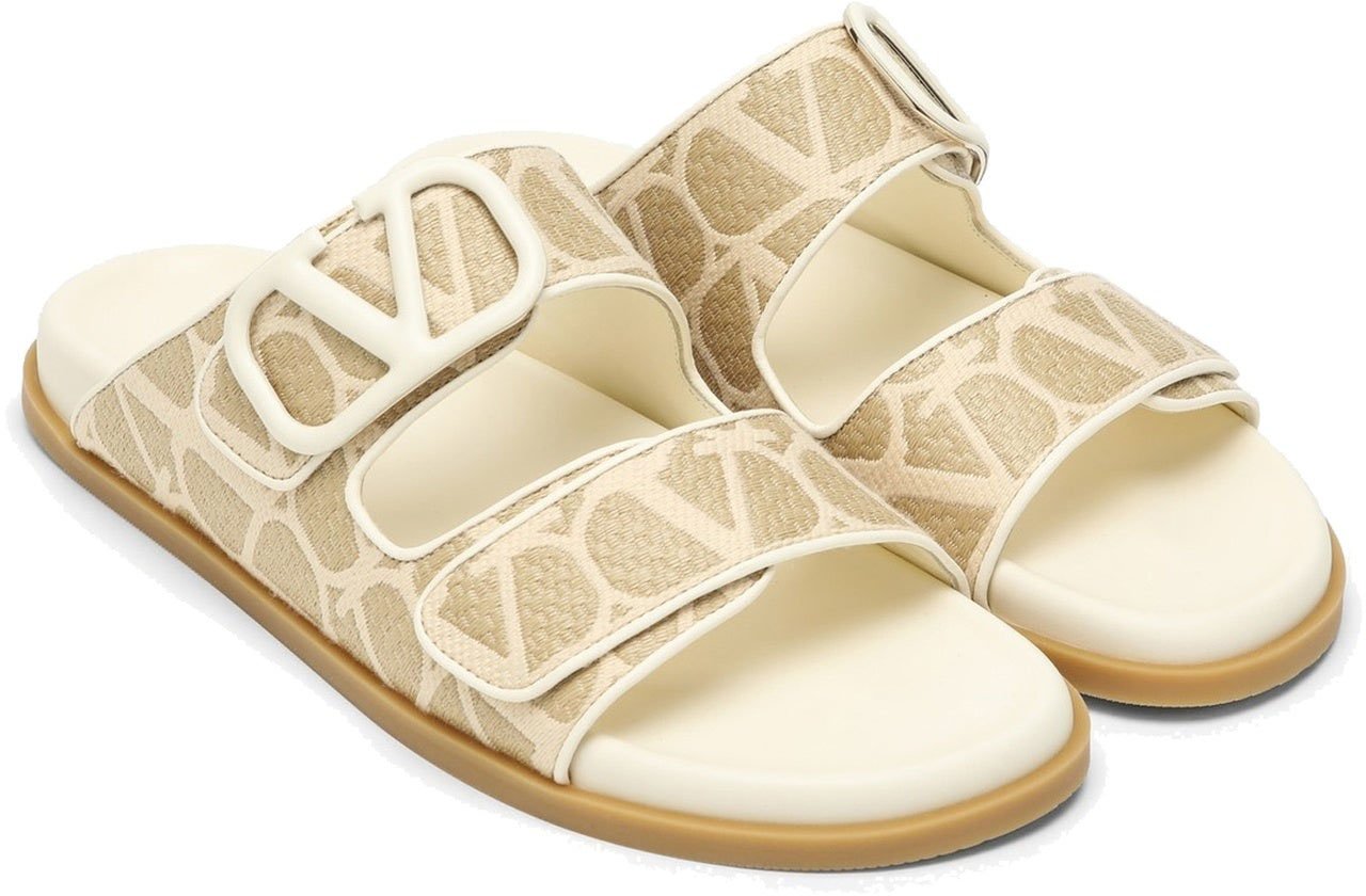 Valentino Valentino Garavani Toile Iconographe Flat Sandals Beige
