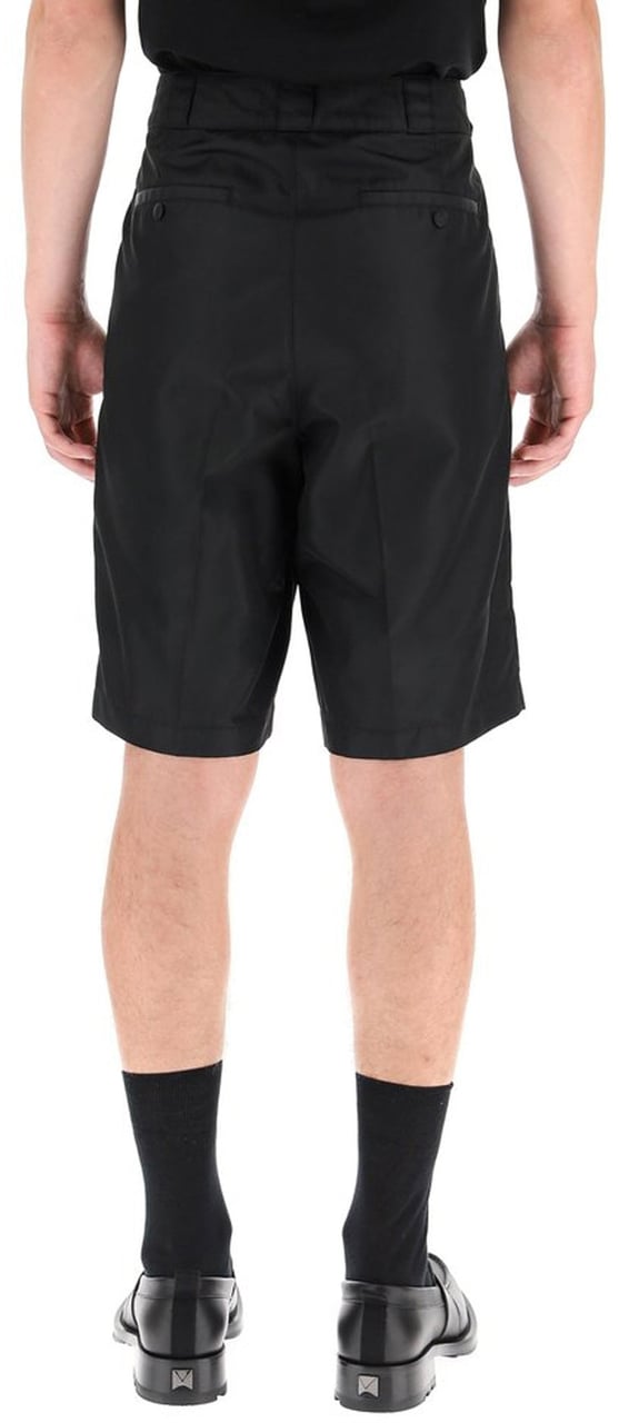 Valentino Flower Embroidery Bermuda Shorts Zwart