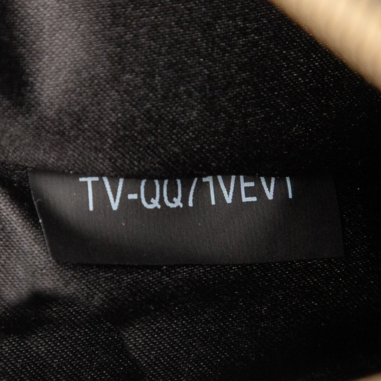 Valentino Leather Polka Dot Rockstud Clutch Zwart