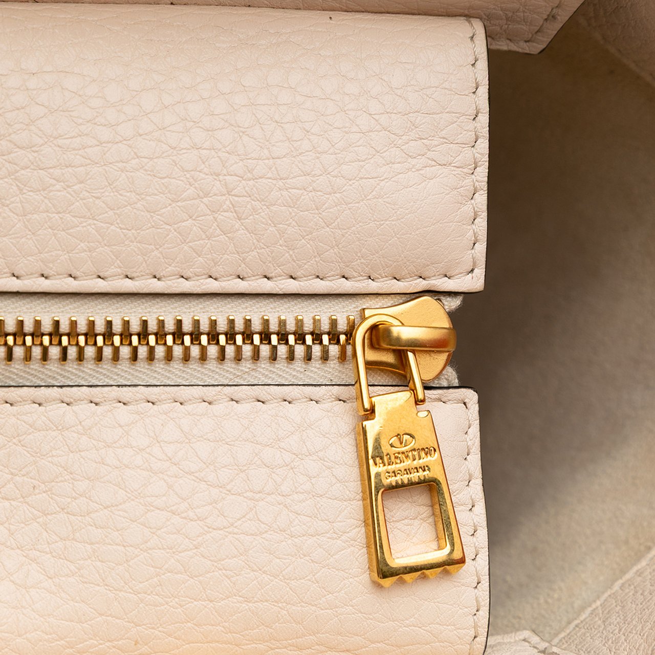 Valentino Medium Leather One Stud Top Handle Bag Wit