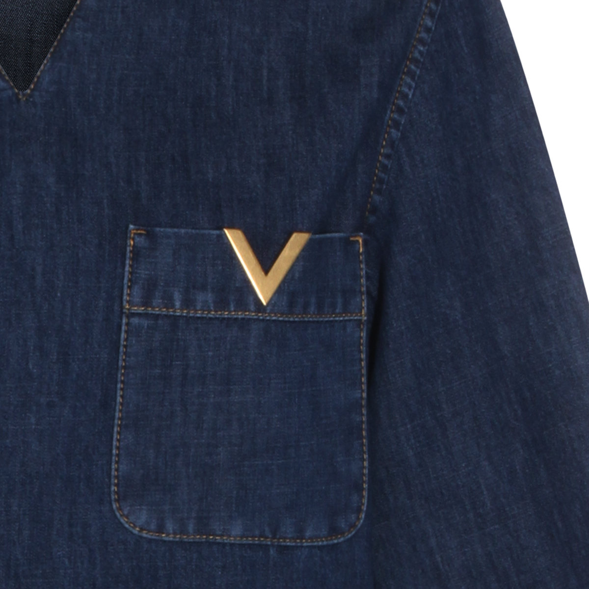Valentino Classic Silhouette Top with Versatile Appeal Neutraal