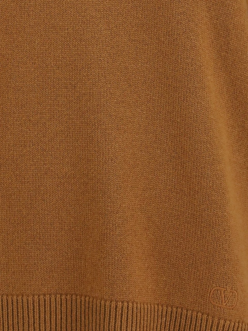 Valentino Earthy Wide V-Neck Cashmere Sweater Bruin
