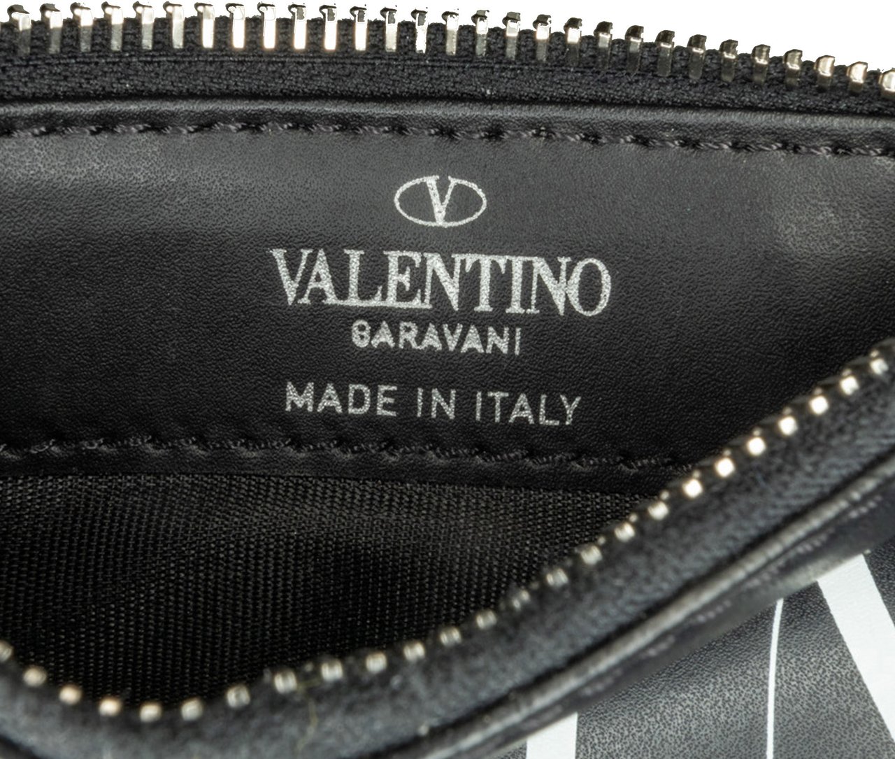 Valentino Leather VLTN Zip Card Holder Zwart
