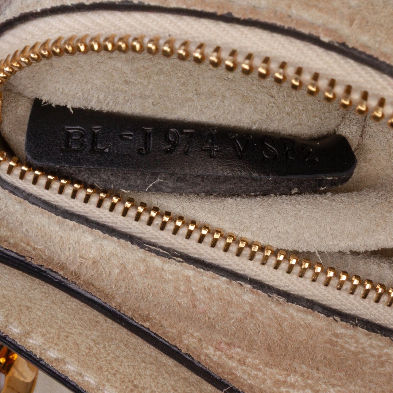 Valentino Calfskin B Rockstud Chain Shoulder Bag Bruin