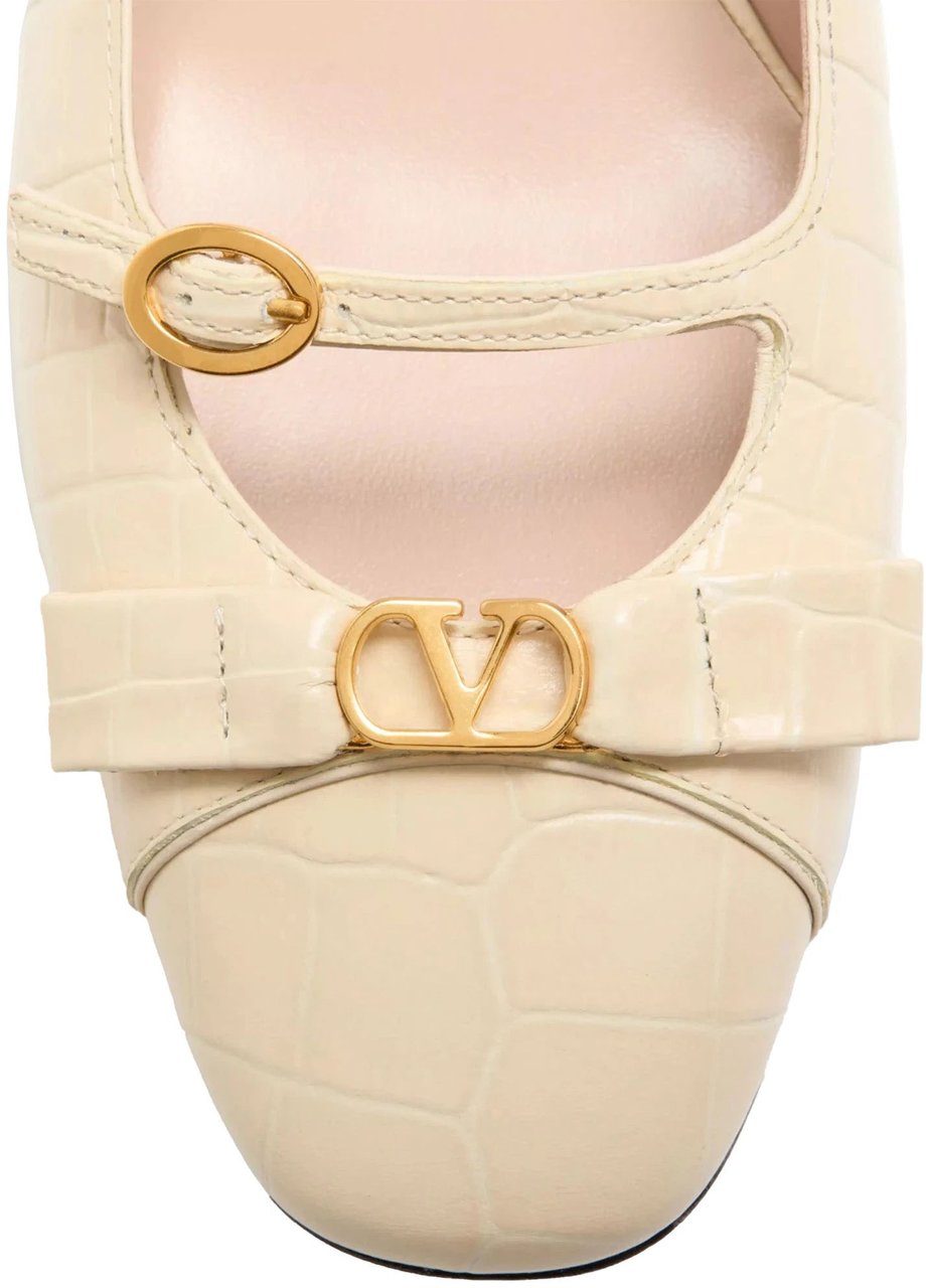 Valentino Garavani Valentino Garavani Pumps & Heels Beige Woman Beige