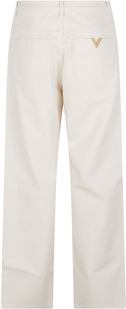 Valentino Garavani Straight-Leg Jeans with Metallic V Detail in Light Ivory Wit