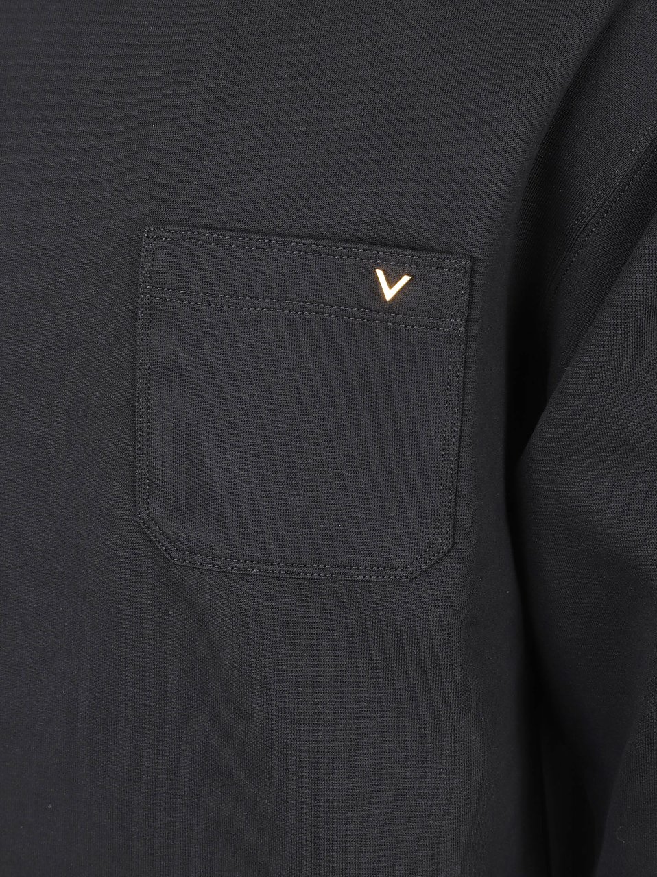Valentino Garavani Minimalist Black Sweater with Crew Neckline Zwart
