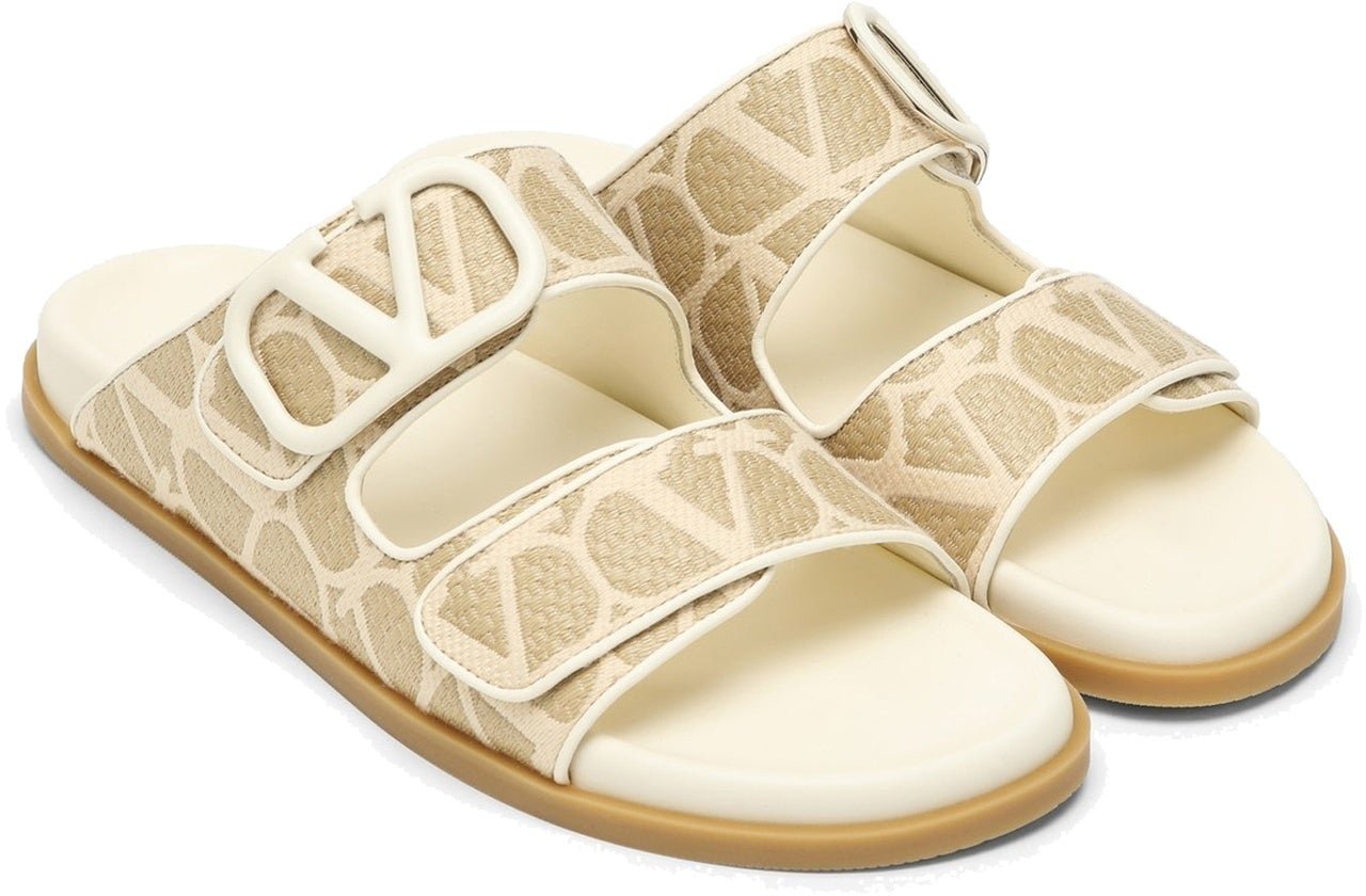 Valentino Garavani Valentino Garavani Toile Iconographe Flat Sandals Neutraal