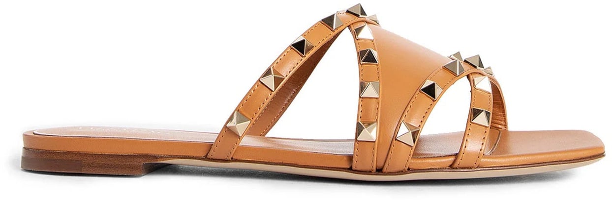 Valentino Garavani Valentino Garavani Rockstud Leather Flat Sandals Bruin