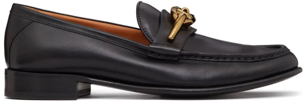 Valentino Garavani Valentino Garavani V-Logo Moon Leather Loafers Zwart