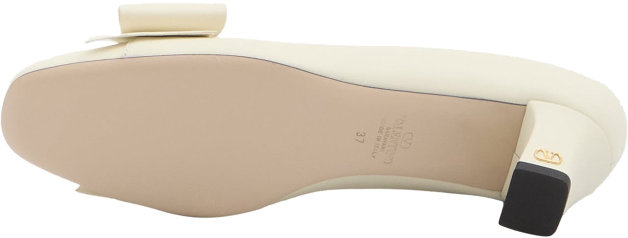 Valentino Garavani Bowow Pumps Wit