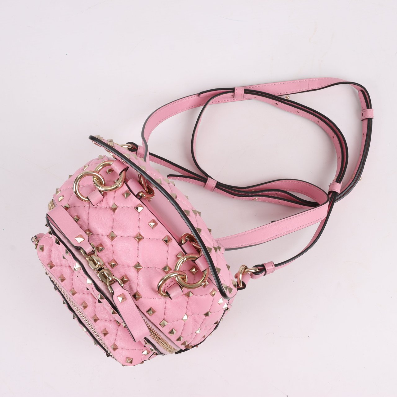 Valentino Garavani Valentino Garavani Rockstud Spike Leather 2Way Backpack in Pink (Marketplaces) Roze
