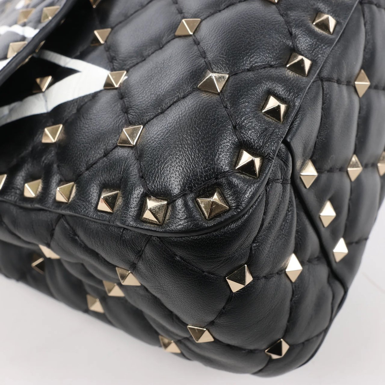 Valentino Garavani Valentino Garavani VLTN Rockstud Spike Chain Leather 2Way Shoulder Bag in Black Divers