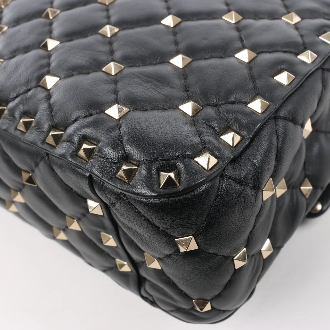 Valentino Garavani Valentino Garavani VLTN Rockstud Spike Chain Leather 2Way Shoulder Bag in Black Divers