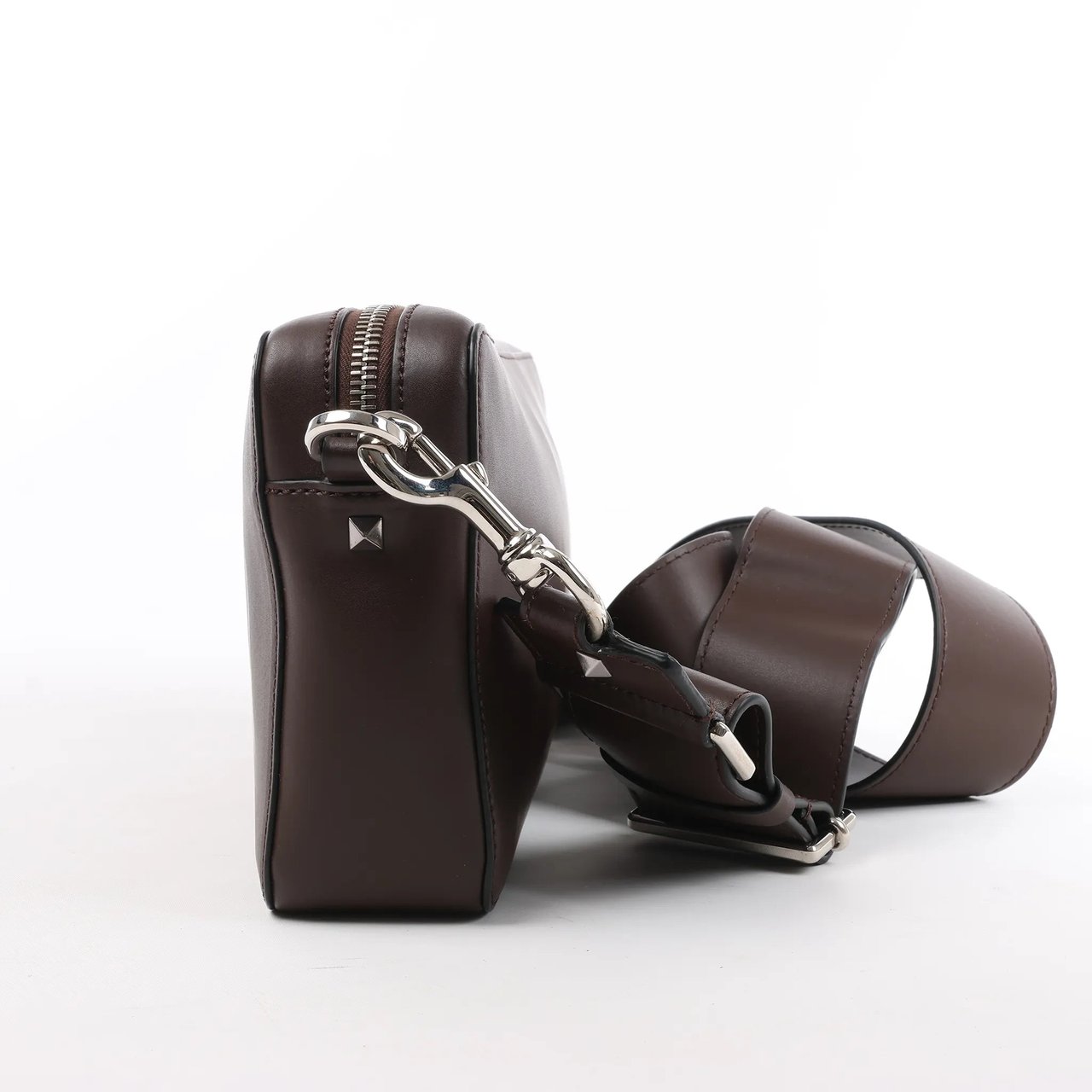 Valentino Garavani Valentino Garavani VLTN Leather Shoulder Bag in Brown Bruin