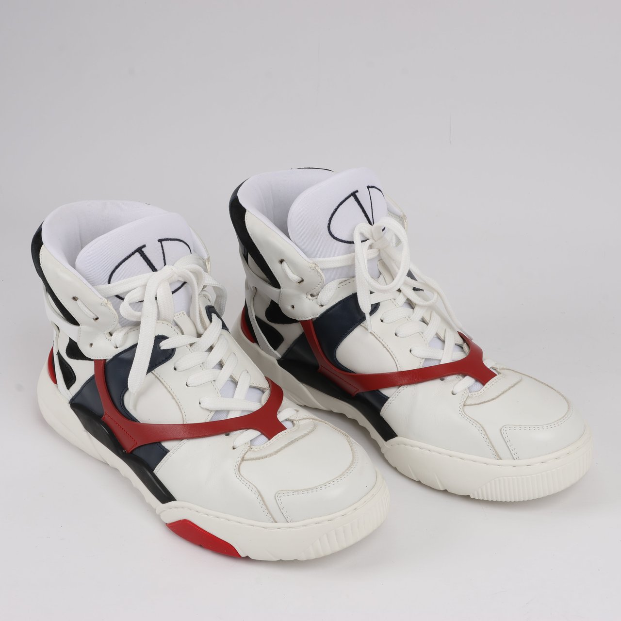 Valentino Garavani Valentino Garavani Leather High-top Sneakers in Multicolor, Size 44 EU Wit