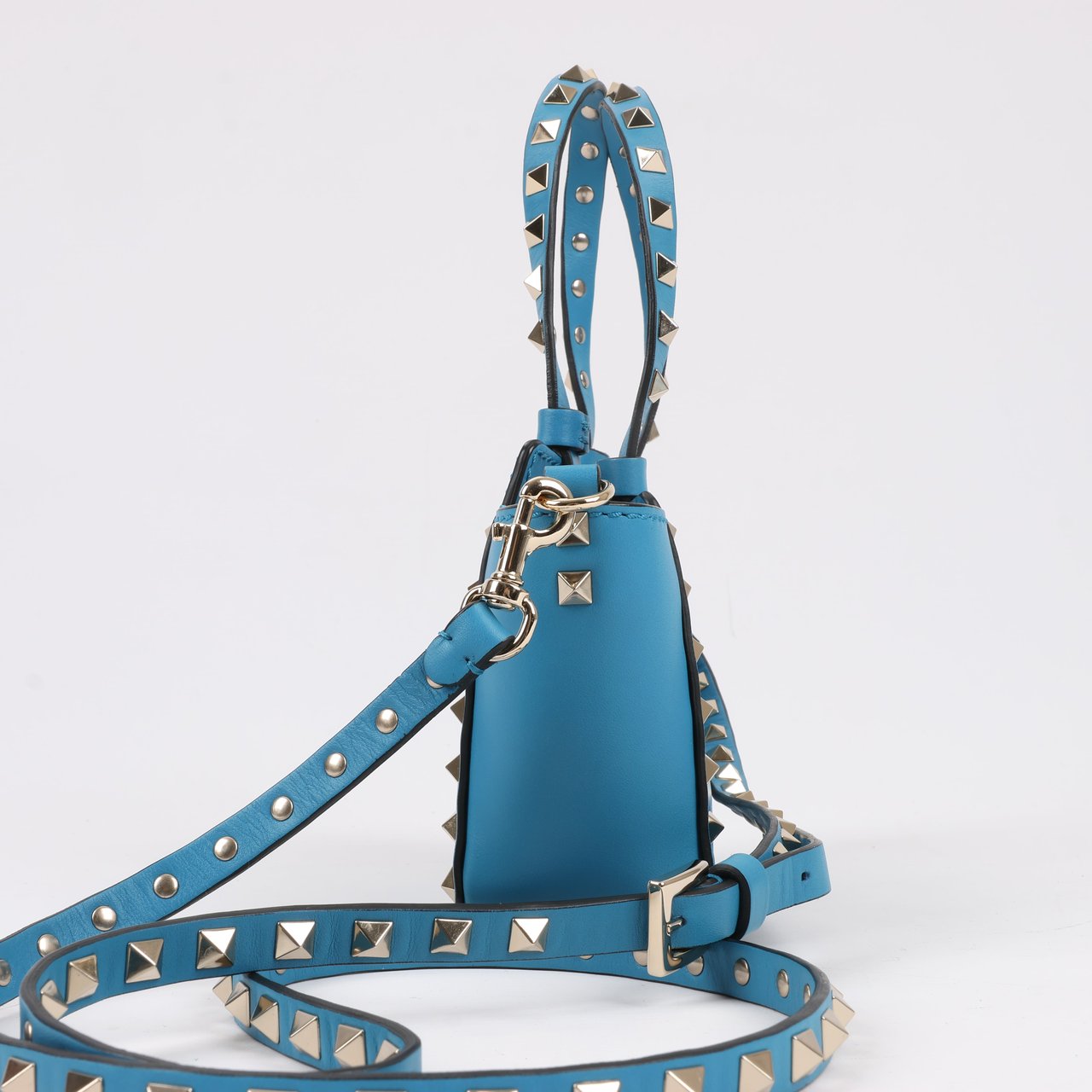 Valentino Garavani Valentino Garavani Rockstud Mini Leather 2Way Handbag in Blue Blauw