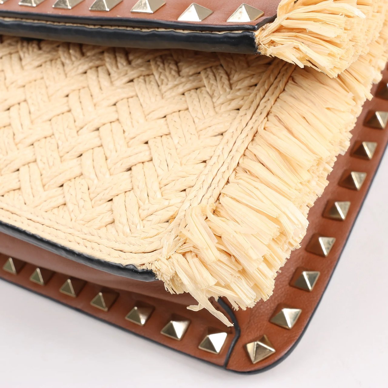 Valentino Garavani Valentino Garavani Straws x Leather Shoulder bag Beige x Brown Divers