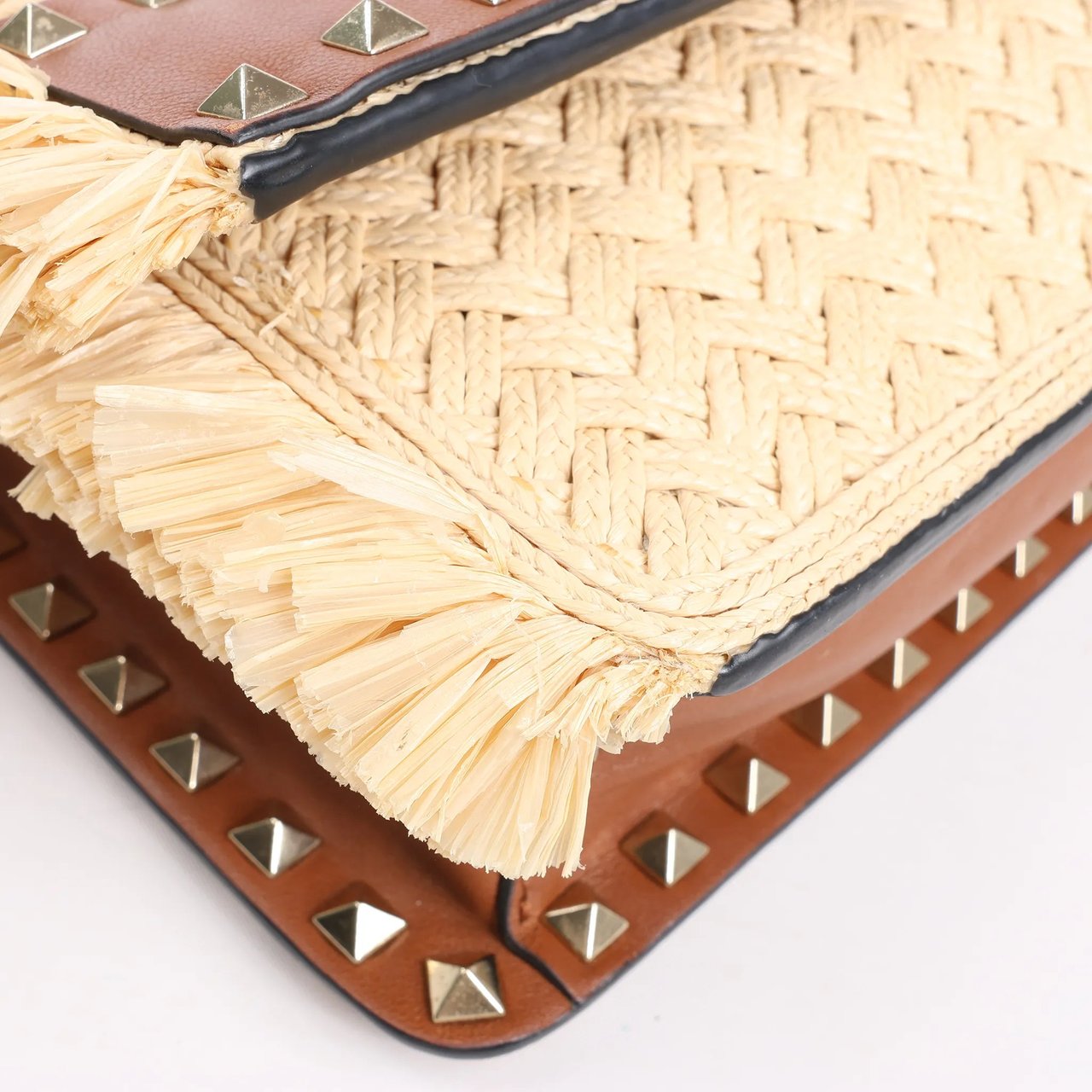 Valentino Garavani Valentino Garavani Straws x Leather Shoulder bag Beige x Brown Divers