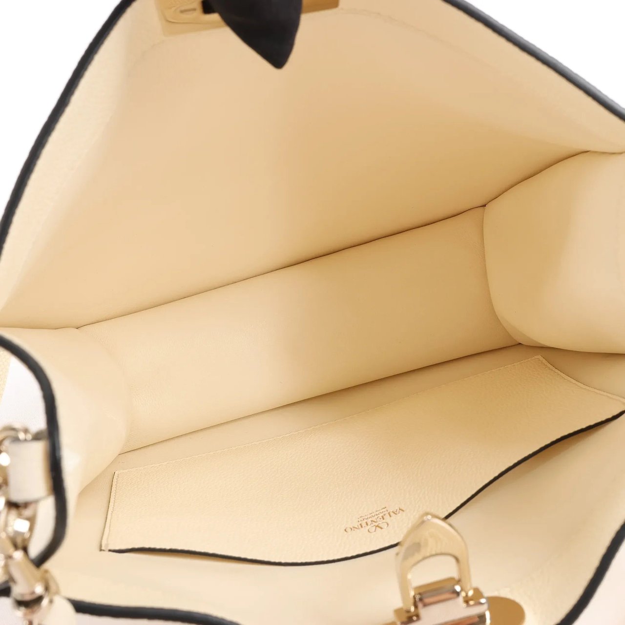 Valentino Garavani Valentino Garavani Rockstud Leather Shoulder Bag in Ecru Beige