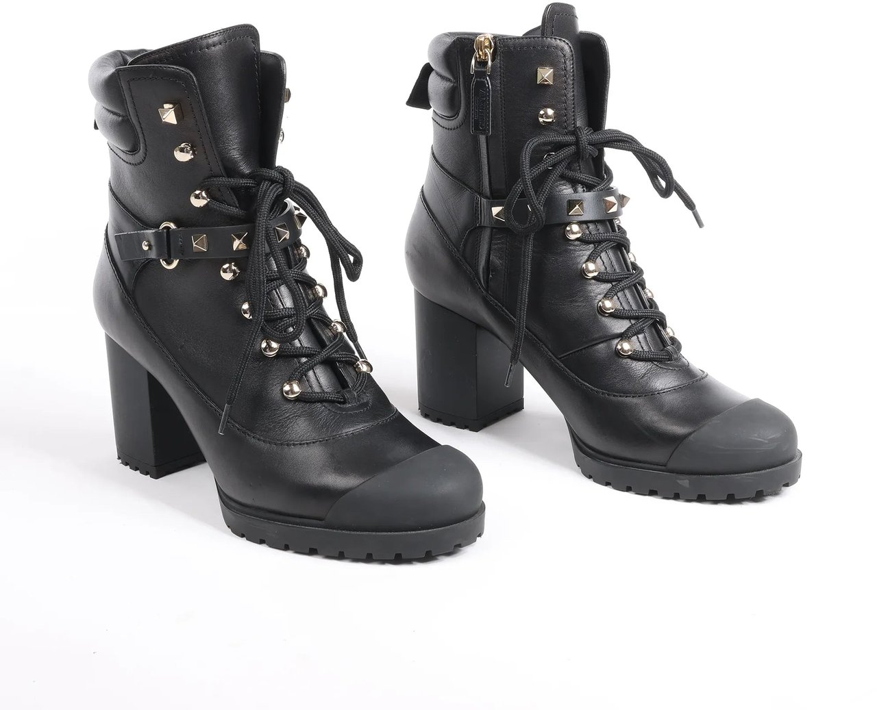 Valentino Garavani Valentino Garavani Rockstuds Leather Ankle Boots in Black, Size 37 EU Zwart