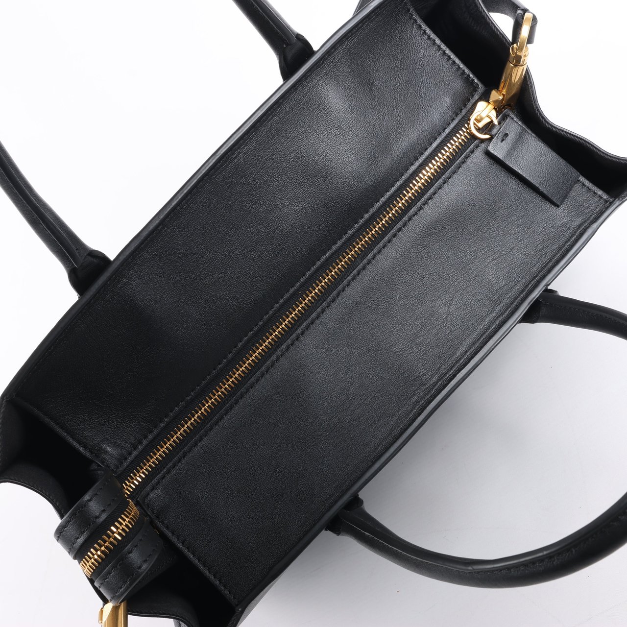 Valentino Garavani Valentino Garavani V Logo Leather 2Way Handbag in Black Zwart