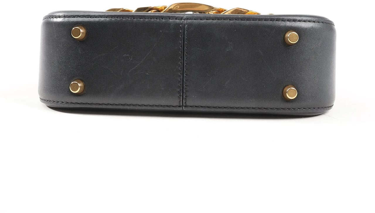 Valentino Garavani Valentino Garavani VLogo Leather Shoulder bag in Black Zwart