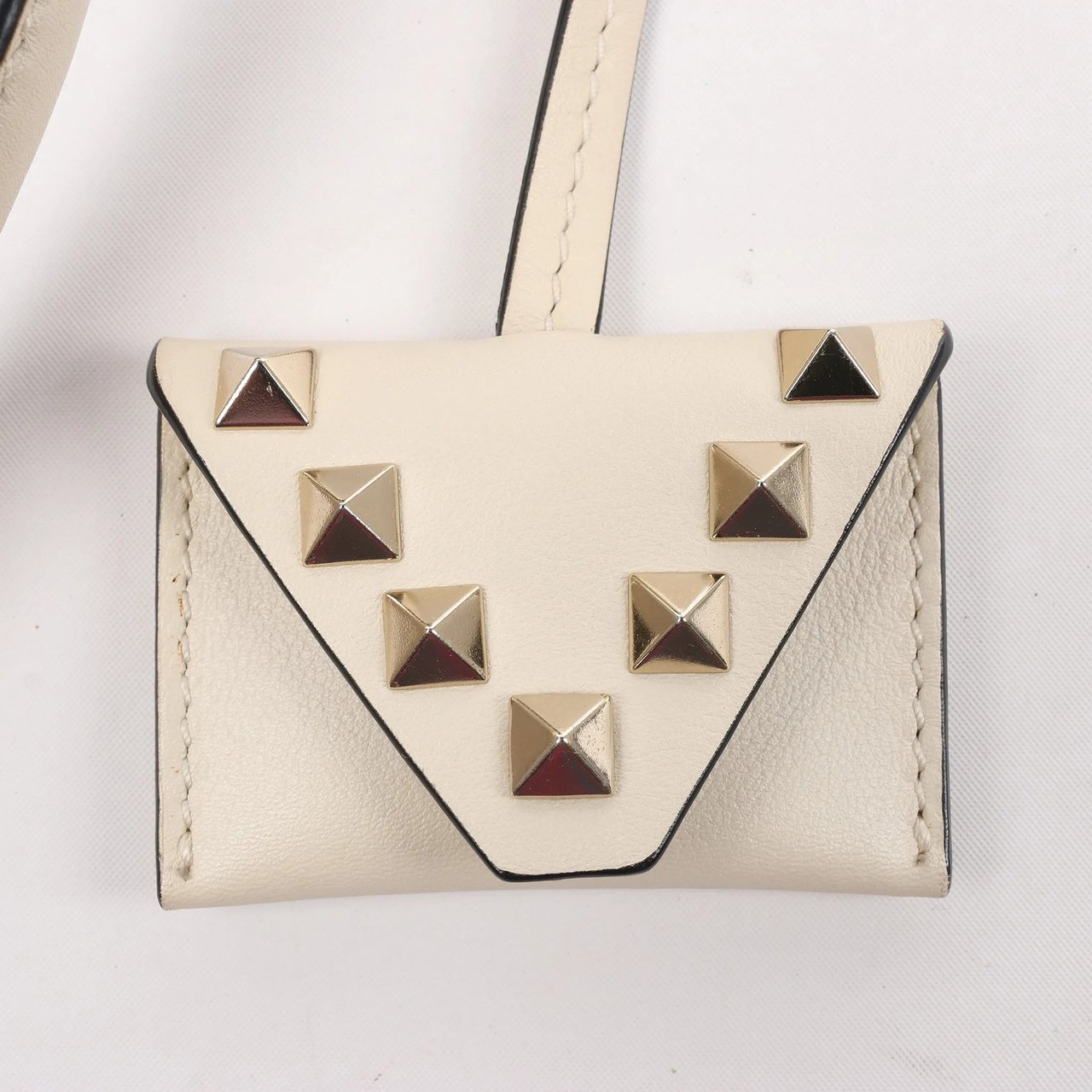 Valentino Garavani Valentino Garavani Rockstud Leather 2Way Handbag in Beige Beige