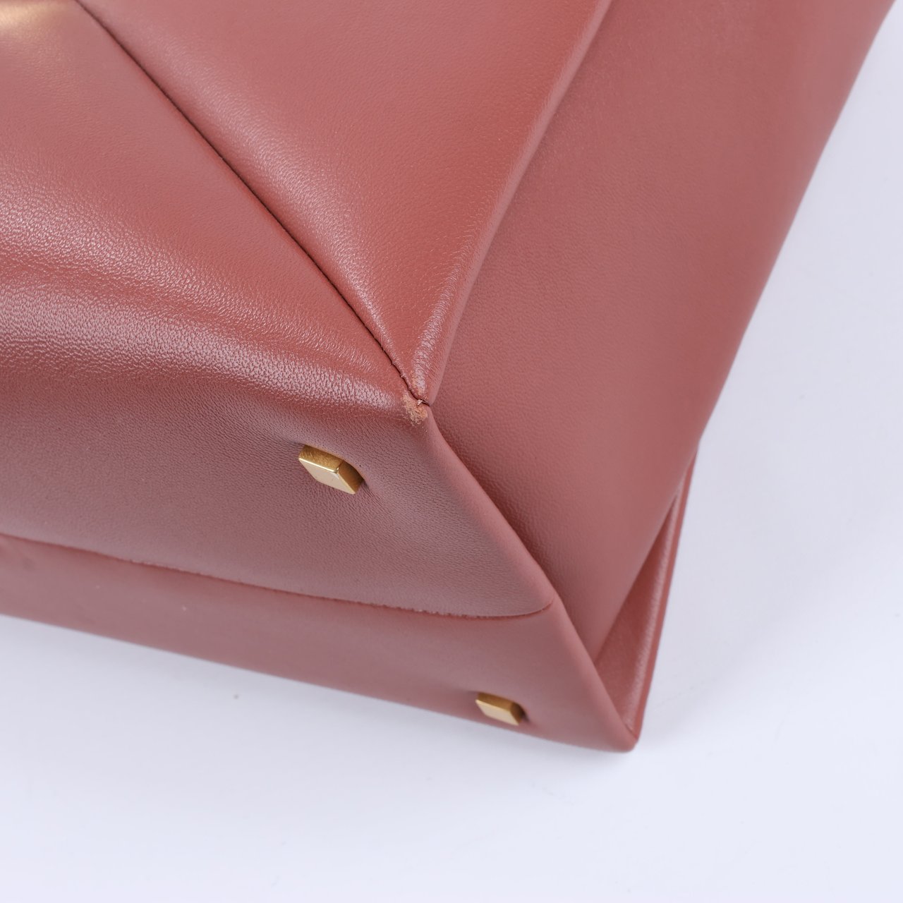 Valentino Garavani Valentino Garavani One Studs Leather 2Way Shoulder Bag in Chestnut Bruin