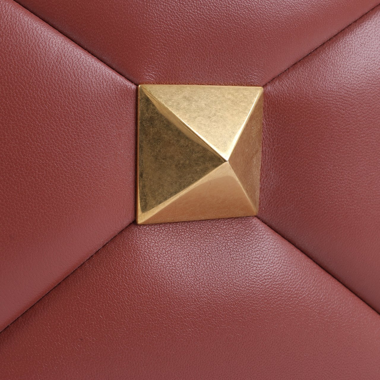 Valentino Garavani Valentino Garavani One Studs Leather 2Way Shoulder Bag in Chestnut Bruin