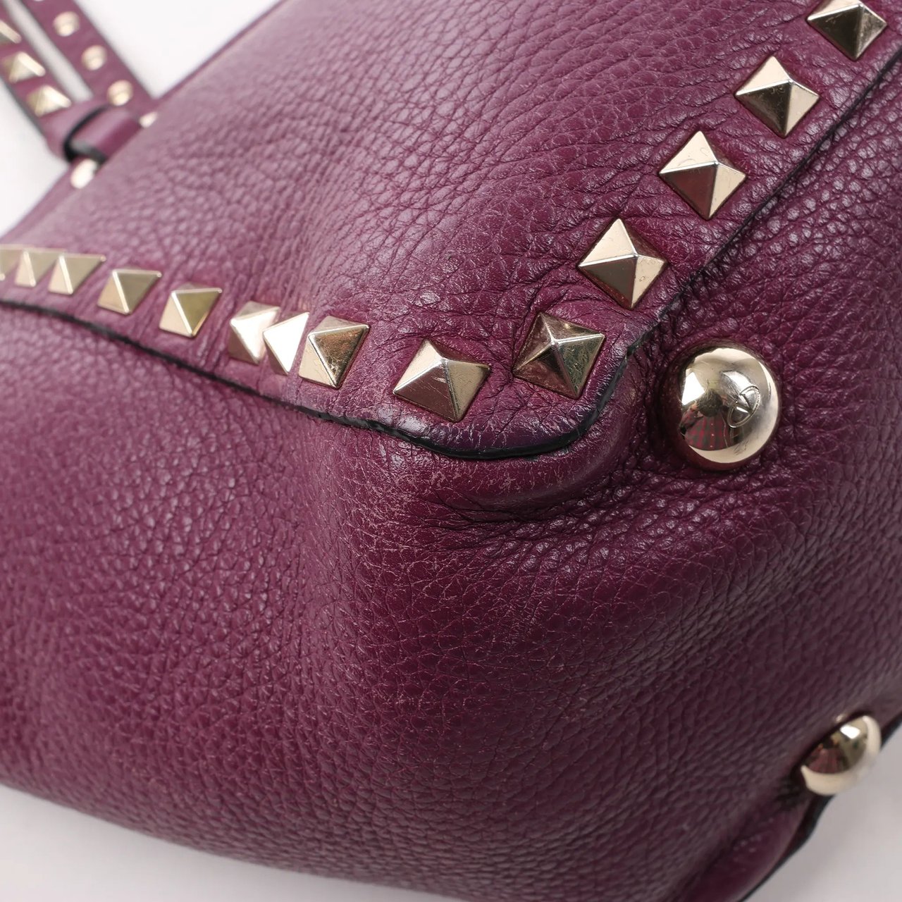 Valentino Garavani Valentino Garavani Rockstud Leather 2Way Handbag in Purple Paars
