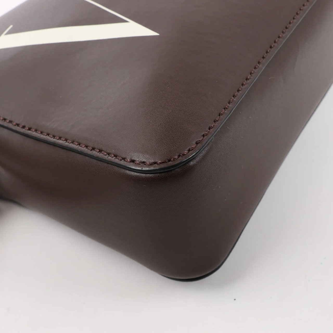 Valentino Garavani Valentino Garavani VLTN Leather Shoulder Bag in Brown Bruin